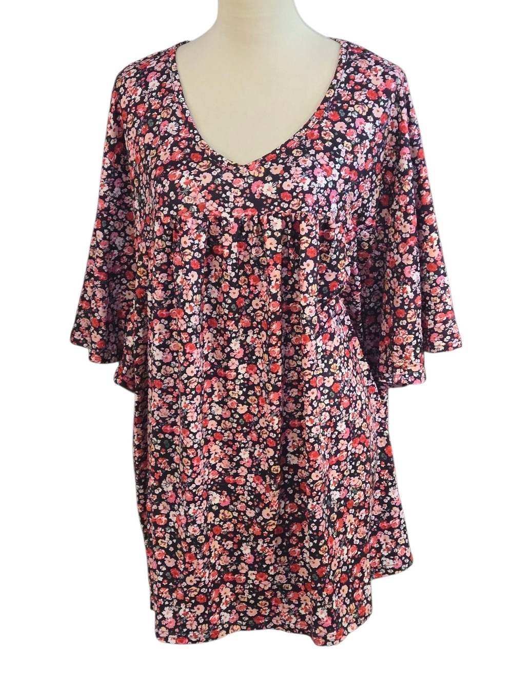 Women's 5XL Floral V-Neck Tunic Pink Coral Black White Fan Sleeves Flowy Comfort